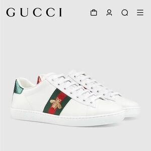 Women’s Gucci Ace Sneaker With Bee
